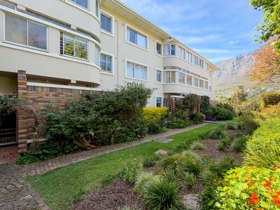 3 Bedroom Property for Sale in Gardens Western Cape